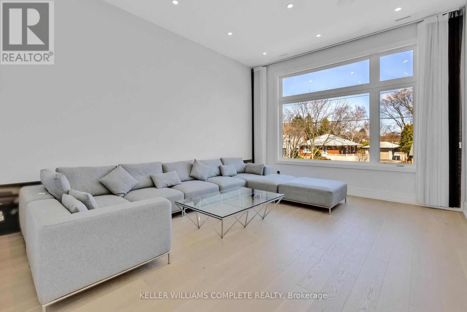 1362 KENMUIR AVENUE Image 11