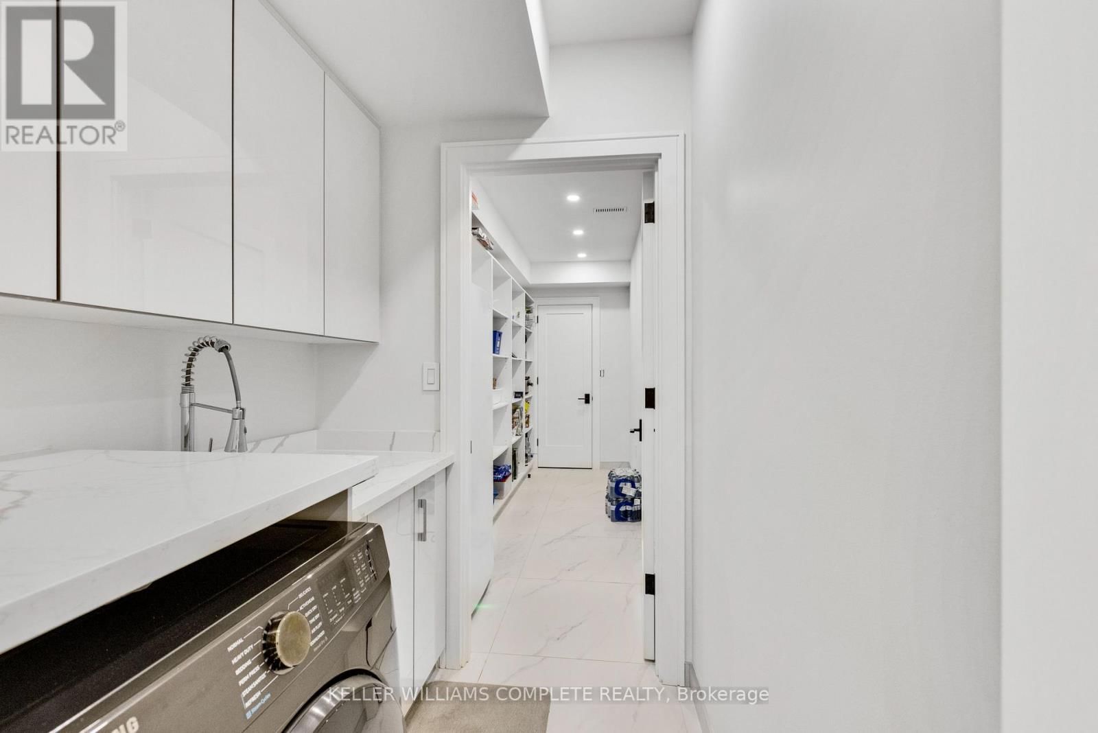 1362 KENMUIR AVENUE Image 26