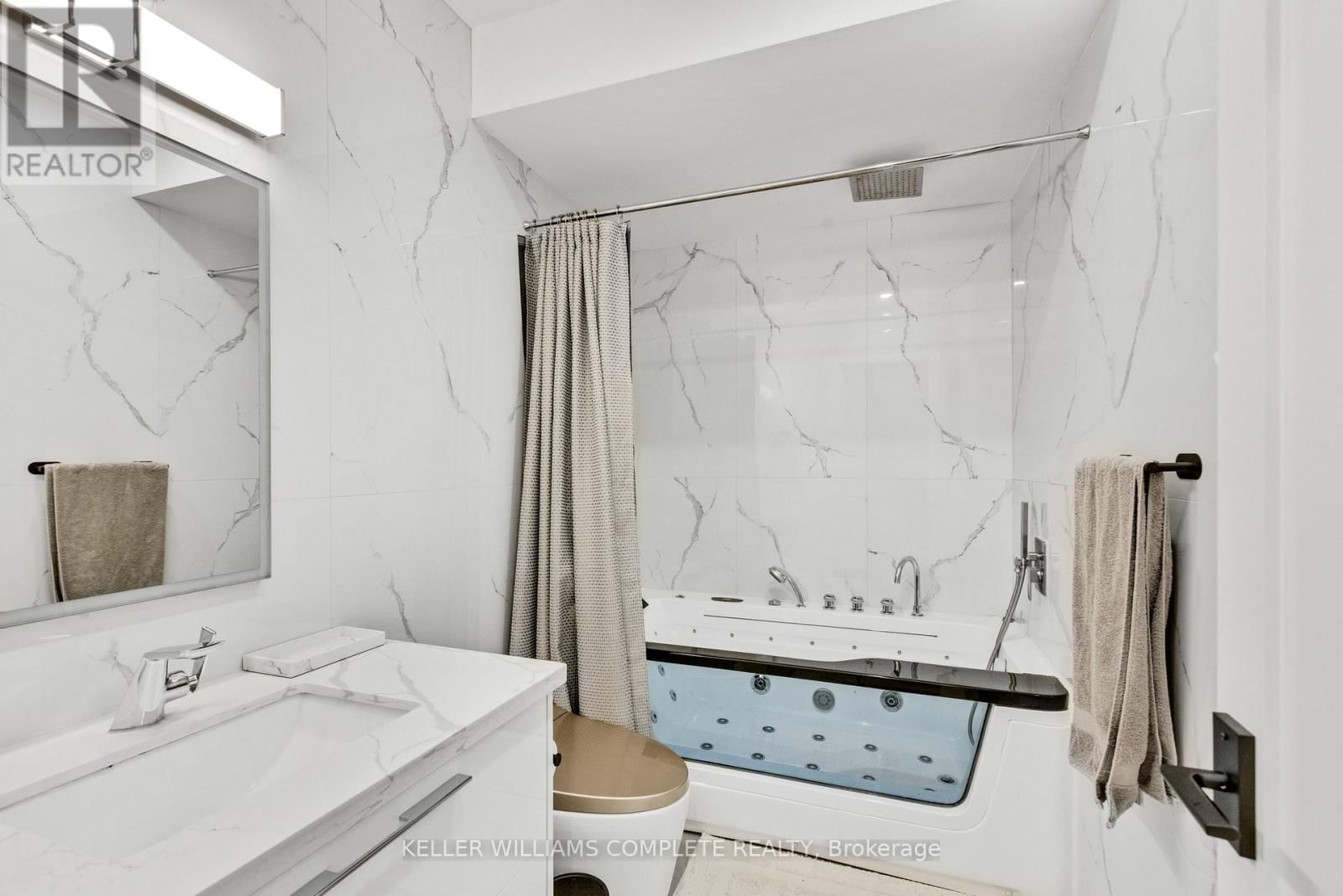 1362 KENMUIR AVENUE Image 29