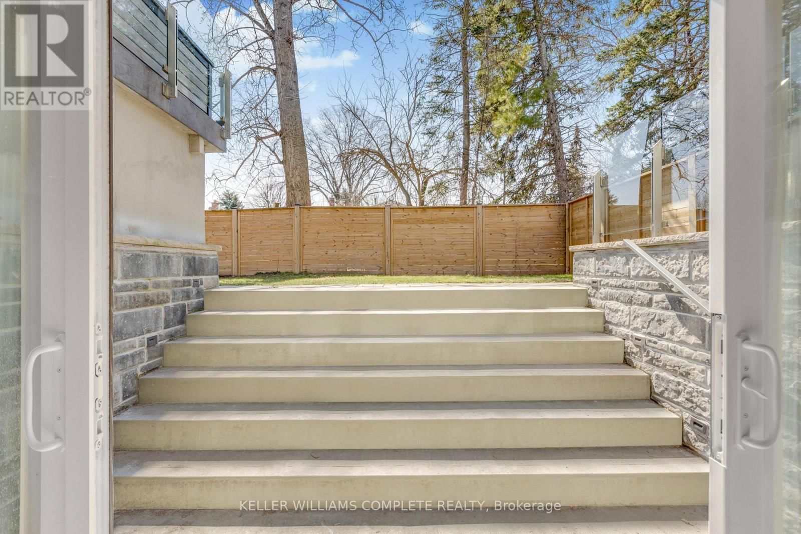 1362 KENMUIR AVENUE Image 35