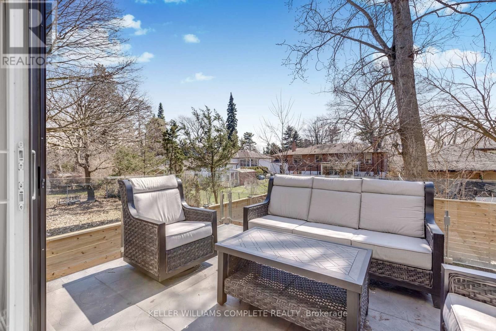 1362 KENMUIR AVENUE Image 37