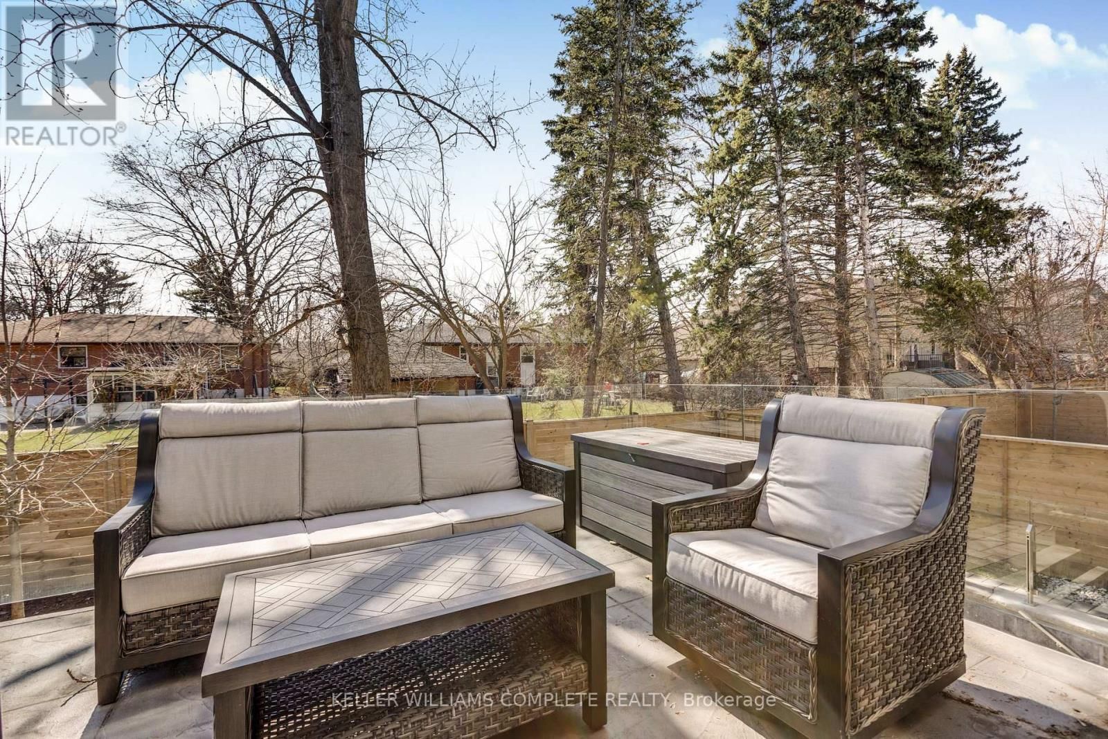 1362 KENMUIR AVENUE Image 38