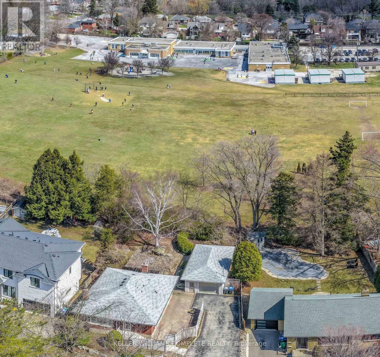 1362 KENMUIR AVENUE Image 41