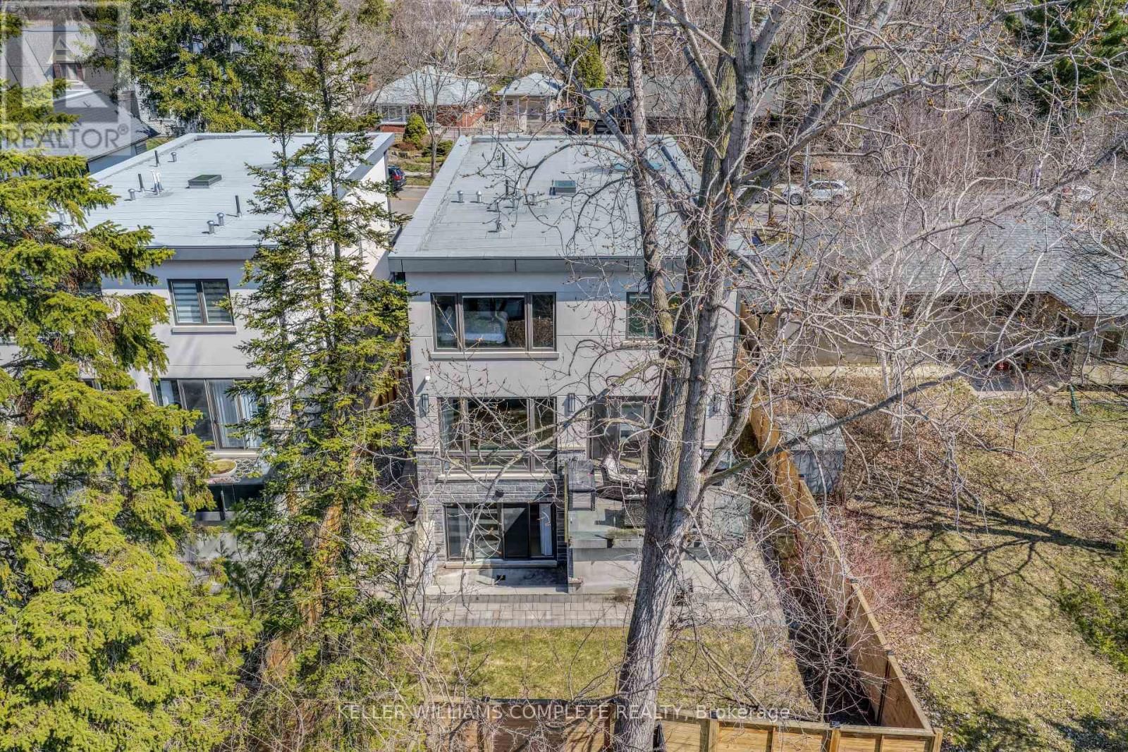 1362 KENMUIR AVENUE Image 42