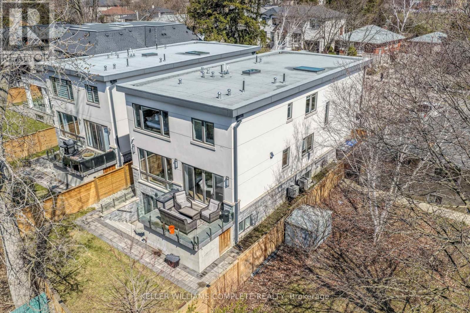 1362 KENMUIR AVENUE Image 43