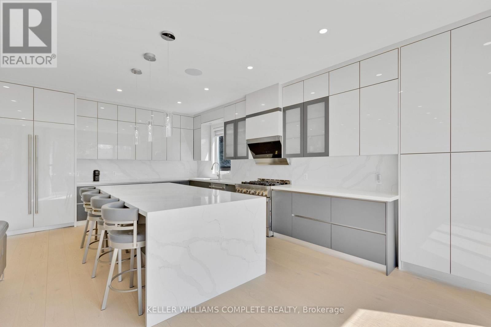 1362 KENMUIR AVENUE Image 5