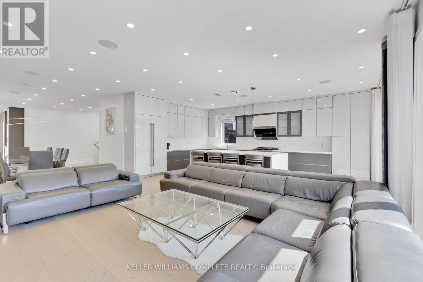 1362 KENMUIR AVENUE Image 8