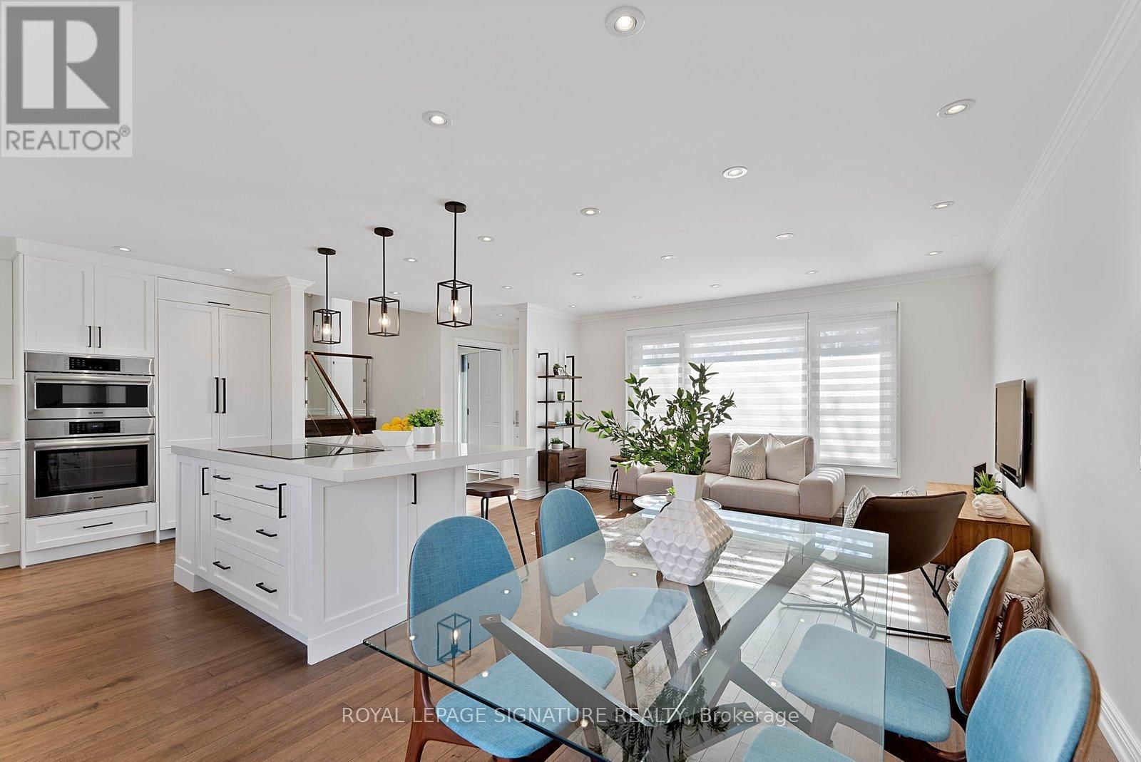 424 LARA WOODS Image 10