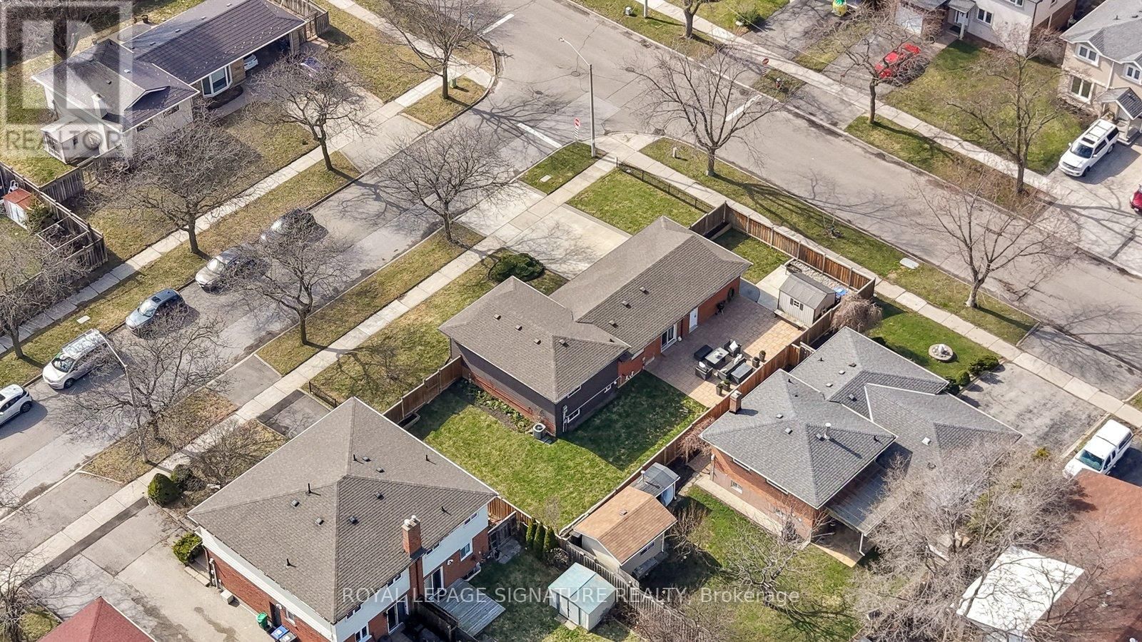 424 LARA WOODS Image 49