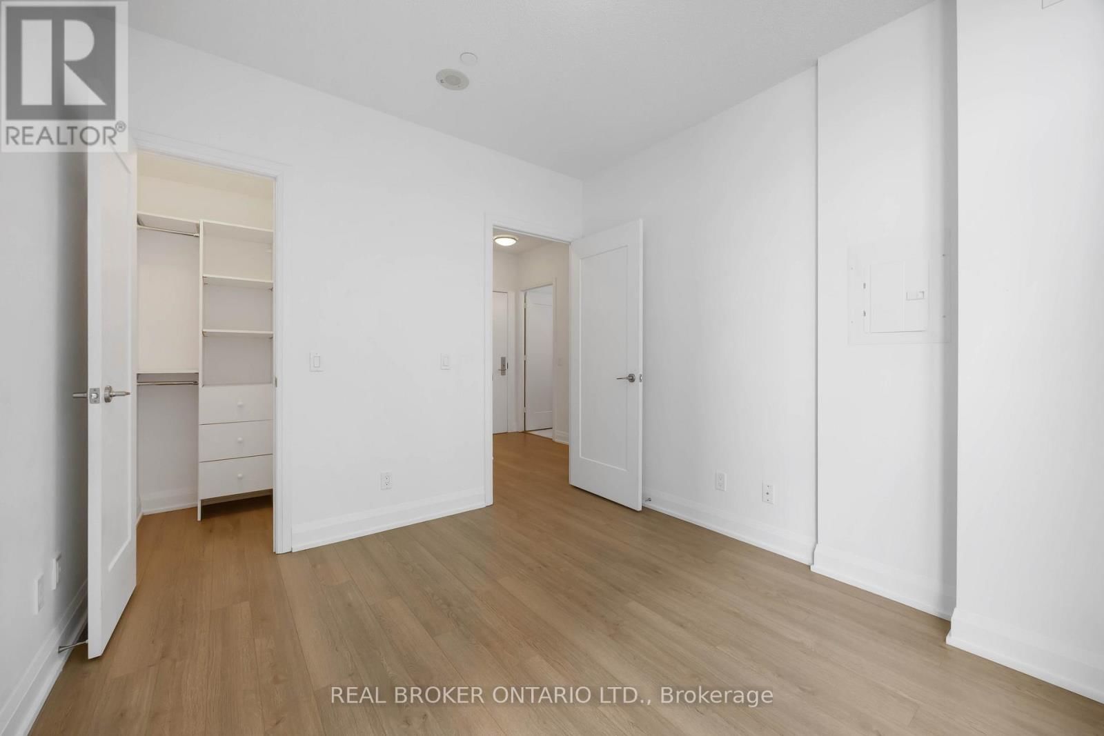 302 - 56 ANNIE CRAIG DRIVE Image 15