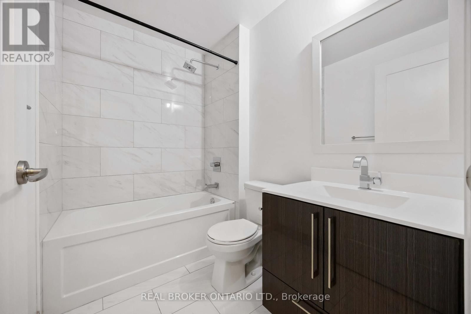 302 - 56 ANNIE CRAIG DRIVE Image 19