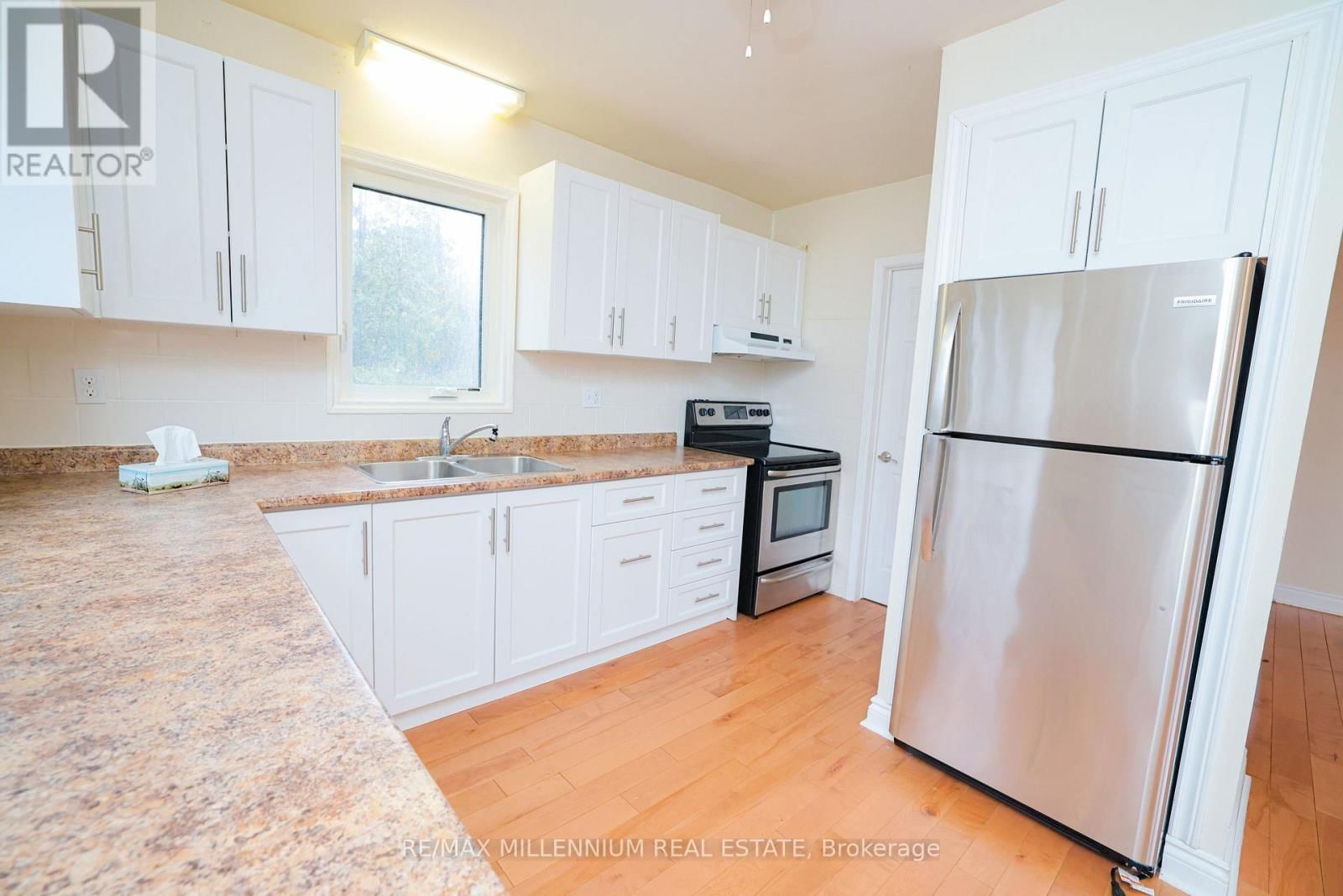 2424 OLDE BASE LINE ROAD Image 10