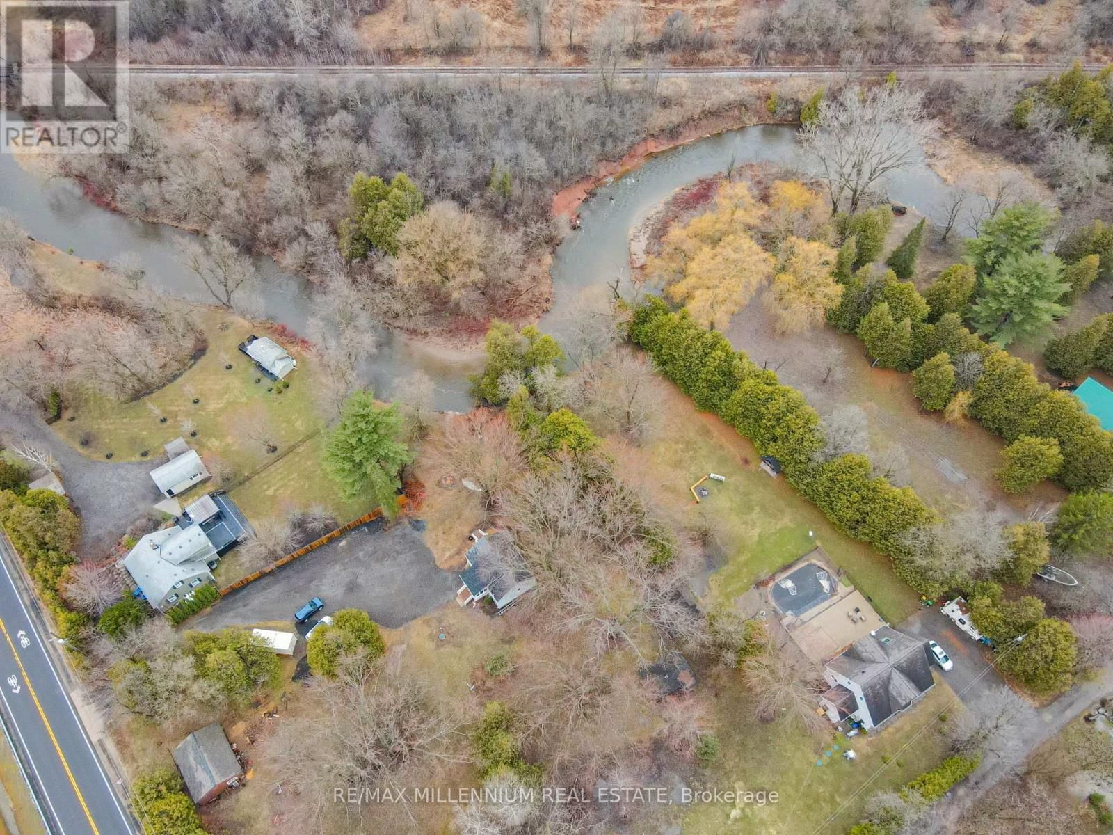 2424 OLDE BASE LINE ROAD Image 22