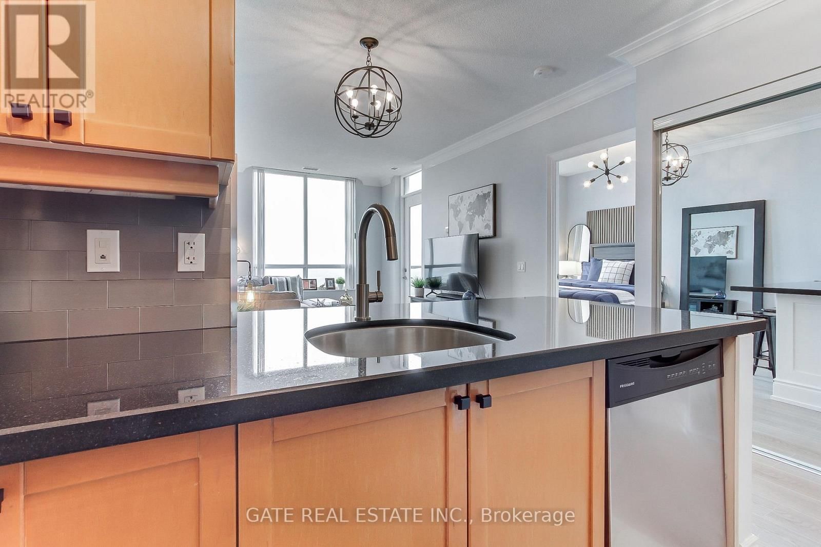 PH31 - 700 HUMBERWOOD BOULEVARD Image 12