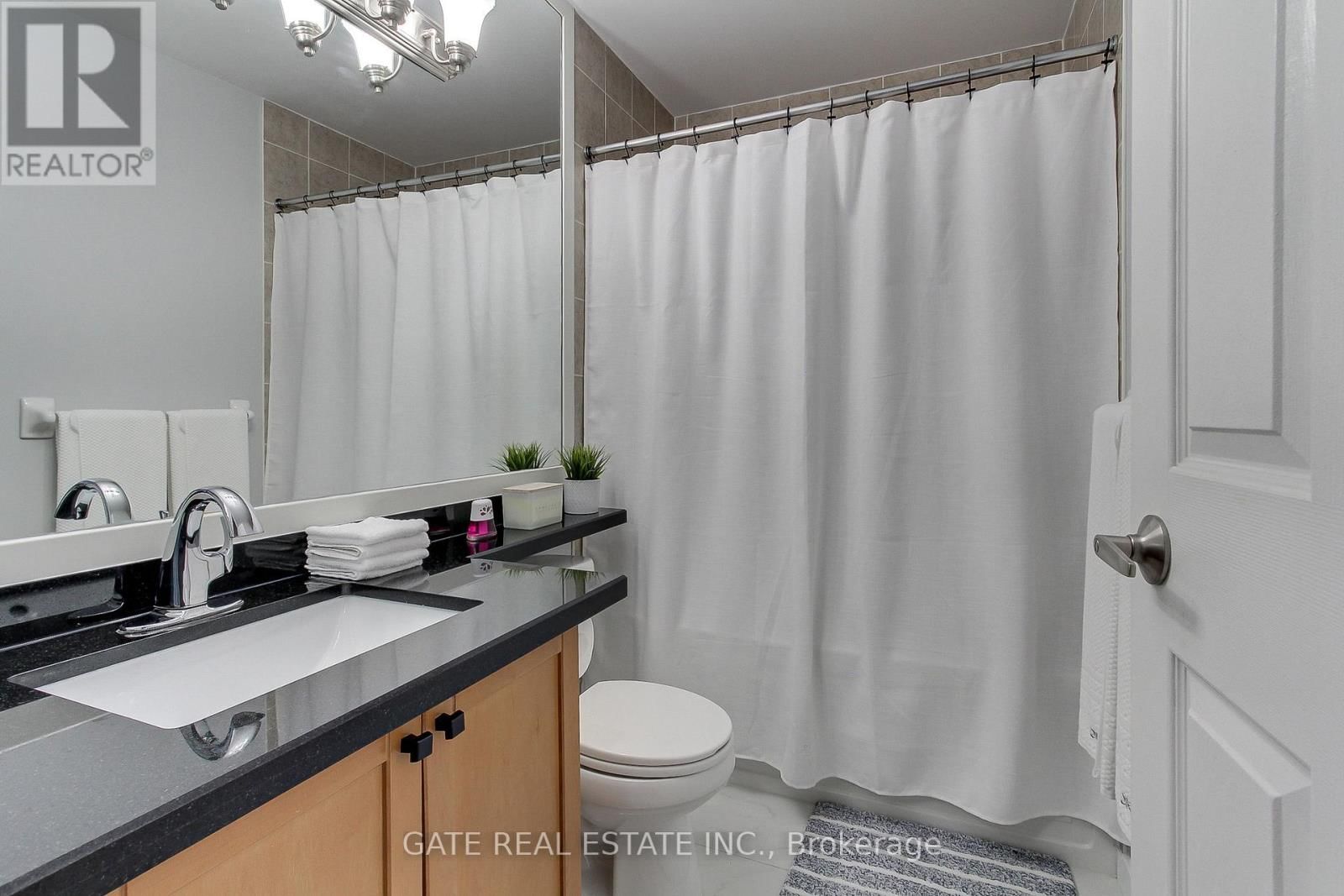 PH31 - 700 HUMBERWOOD BOULEVARD Image 21