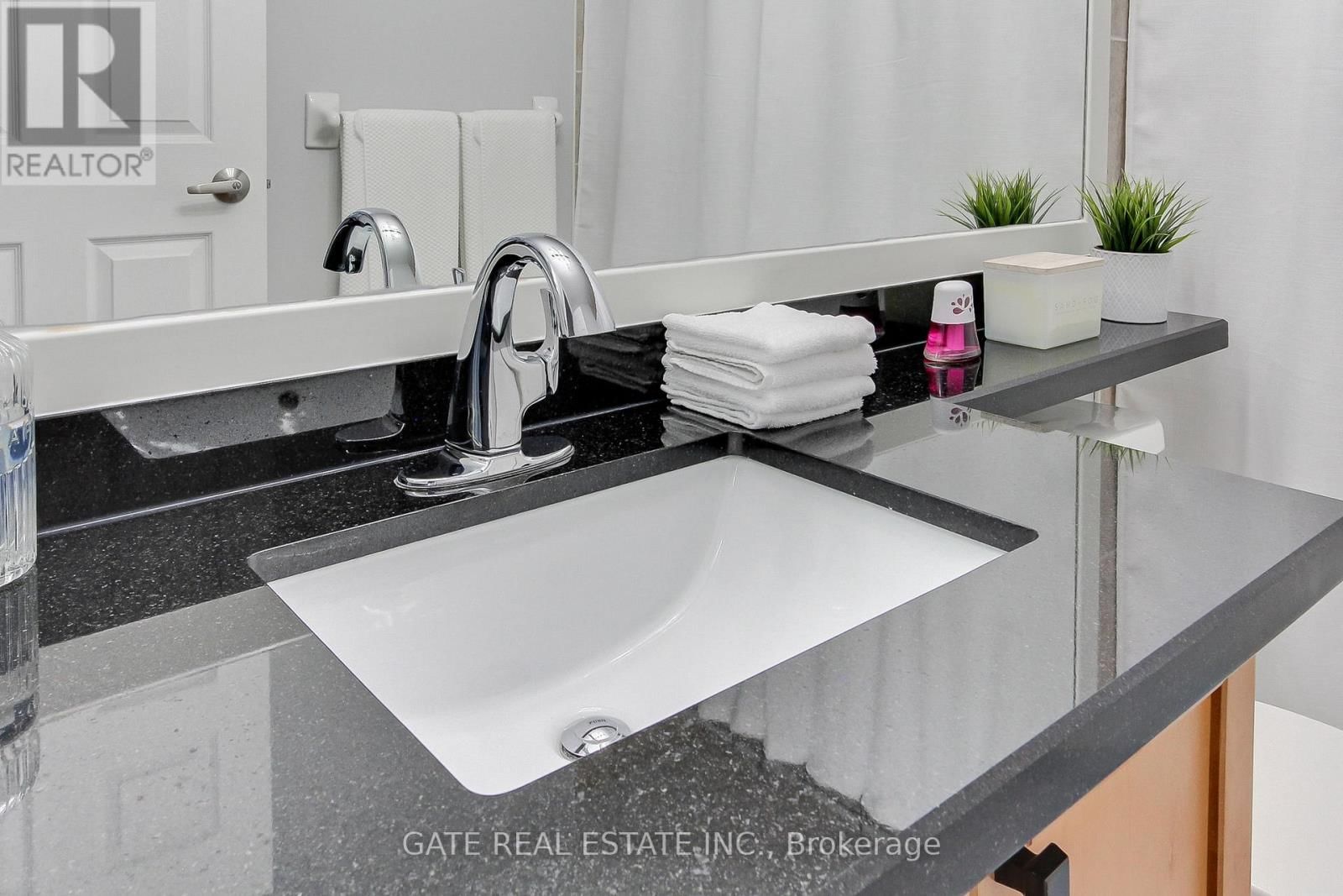 PH31 - 700 HUMBERWOOD BOULEVARD Image 22