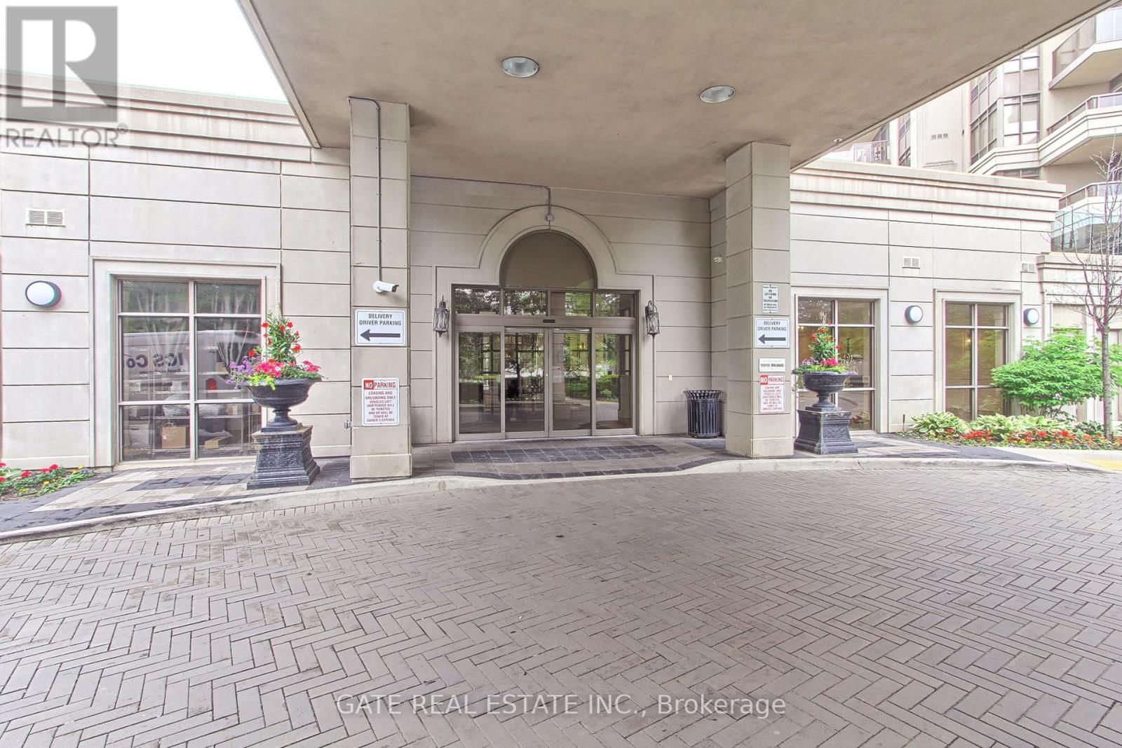 PH31 - 700 HUMBERWOOD BOULEVARD Image 3