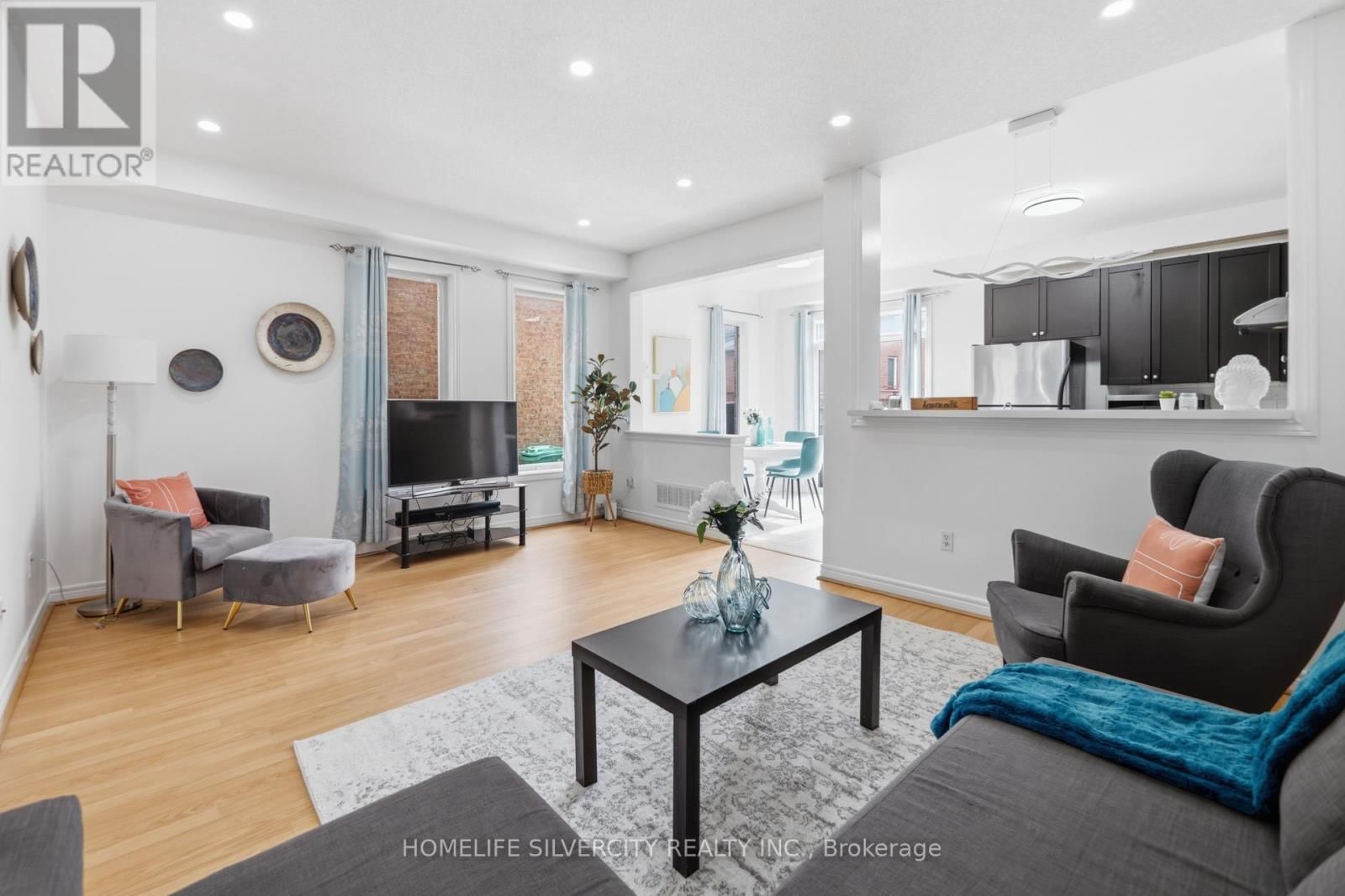 86 SILENT POND CRESCENT Image 19