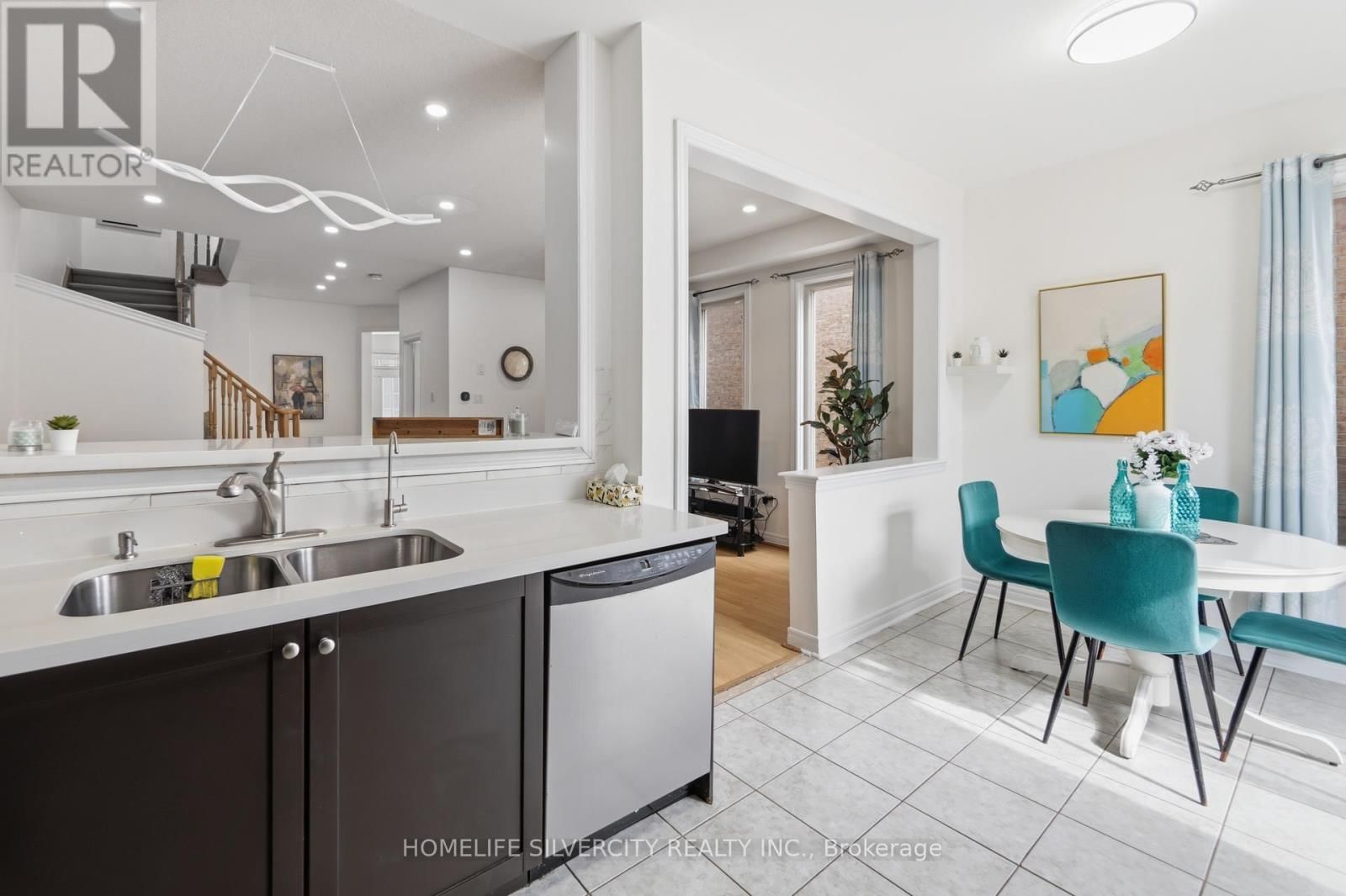 86 SILENT POND CRESCENT Image 27