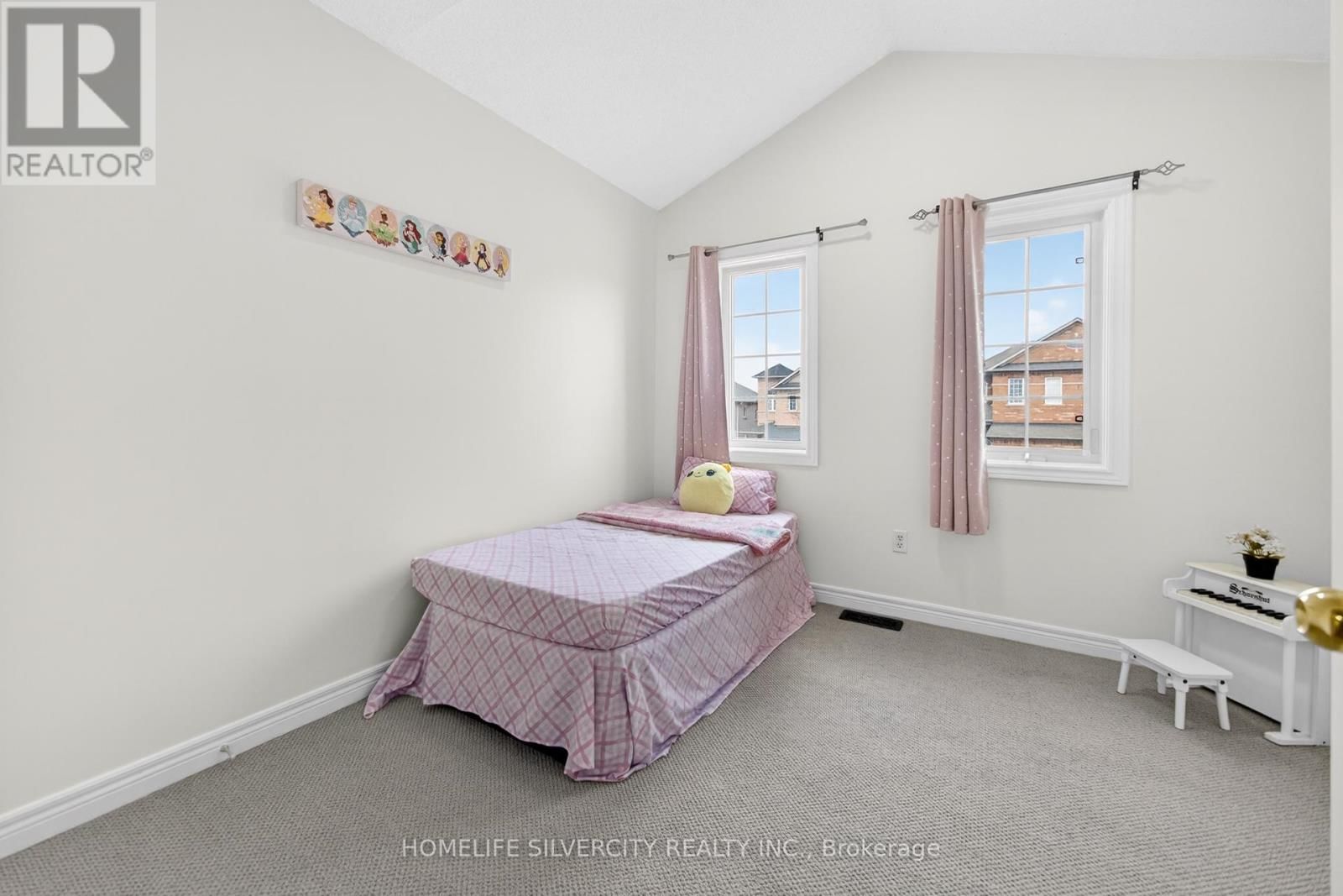 86 SILENT POND CRESCENT Image 38