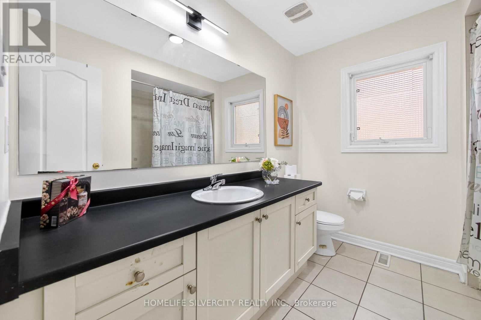 86 SILENT POND CRESCENT Image 43