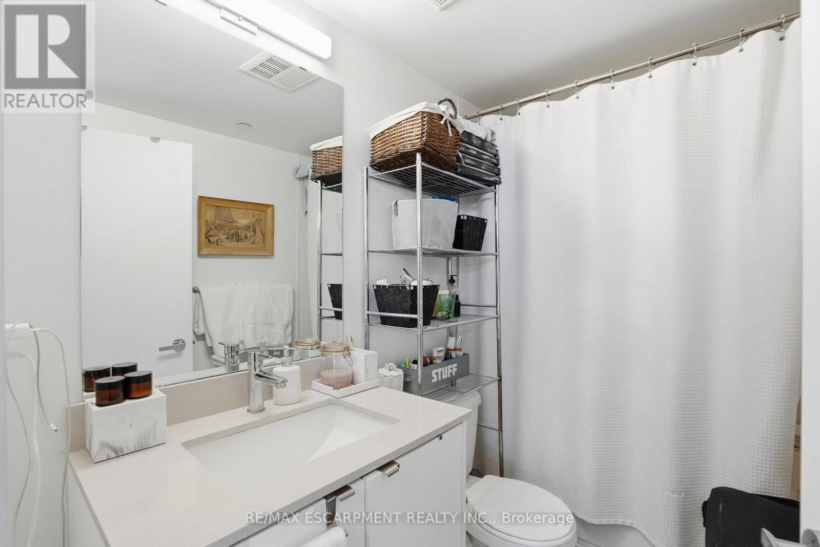 A814 - 3210 DAKOTA COMMON Image 15