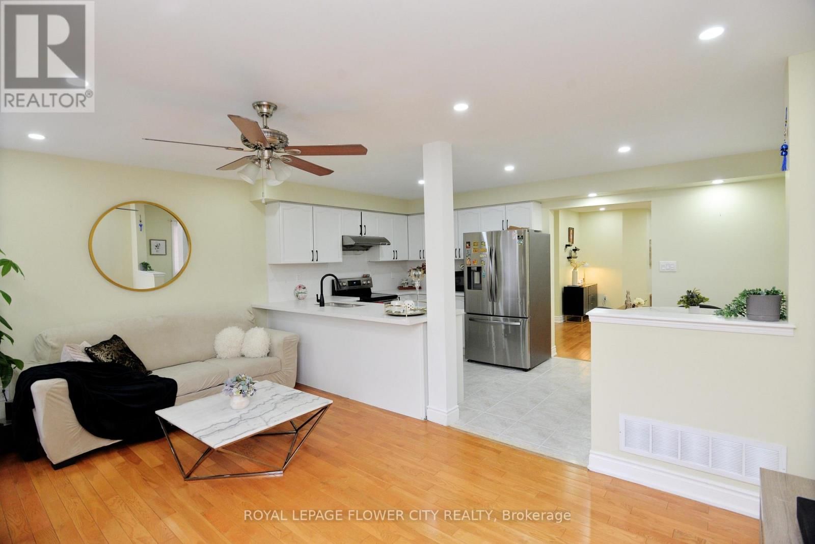 45 ROADMASTER LANE Image 21