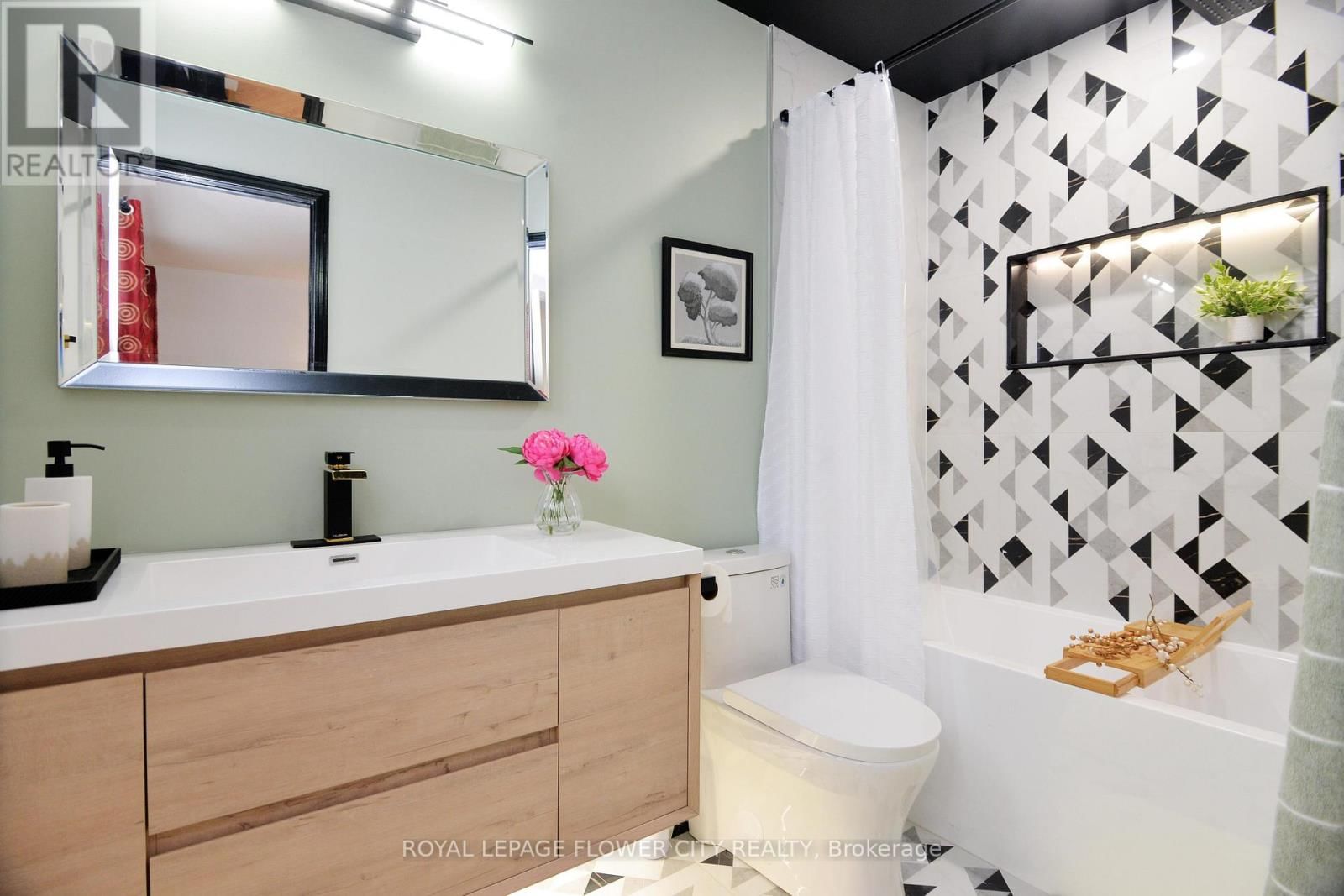 45 ROADMASTER LANE Image 30