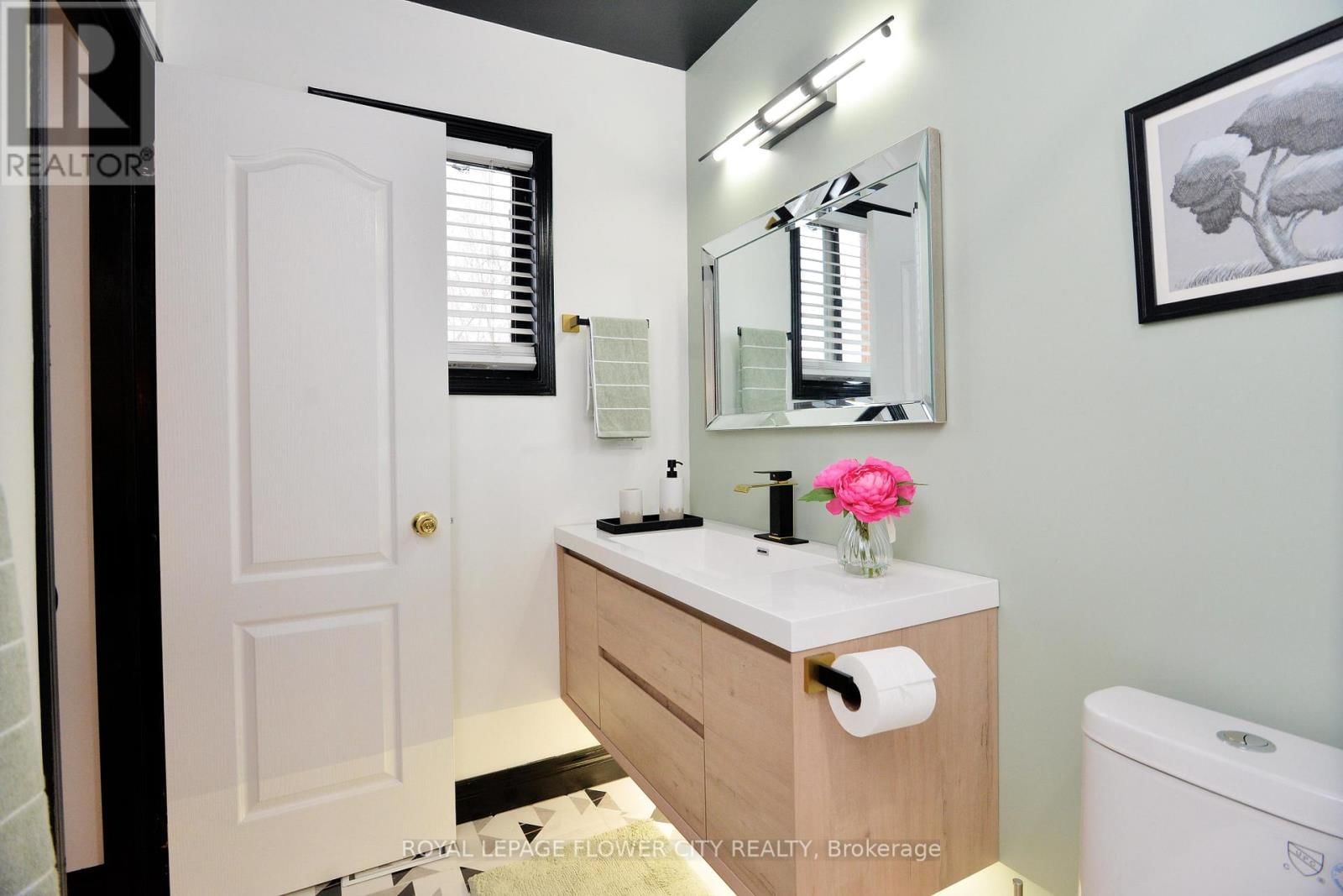 45 ROADMASTER LANE Image 33