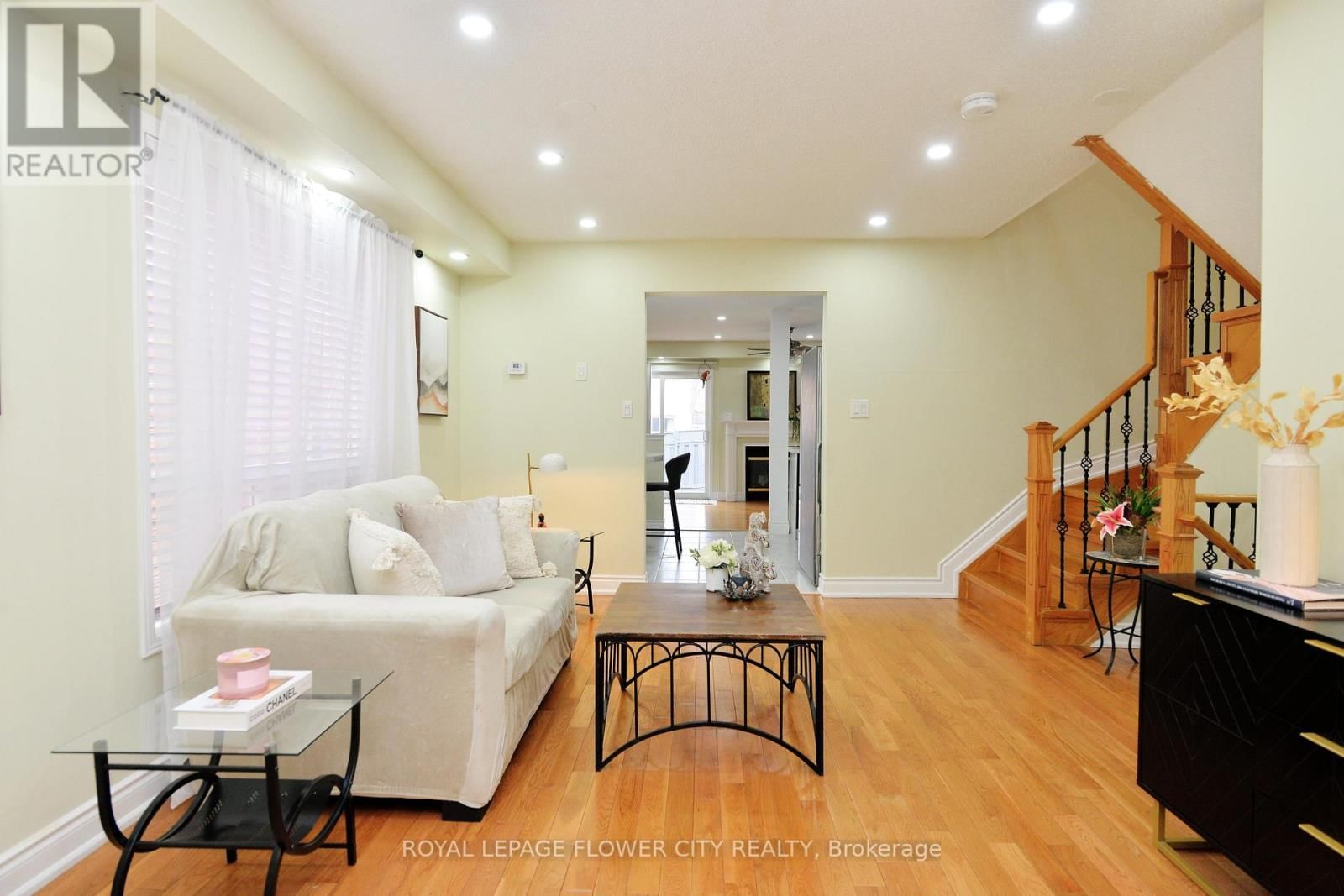 45 ROADMASTER LANE Image 9