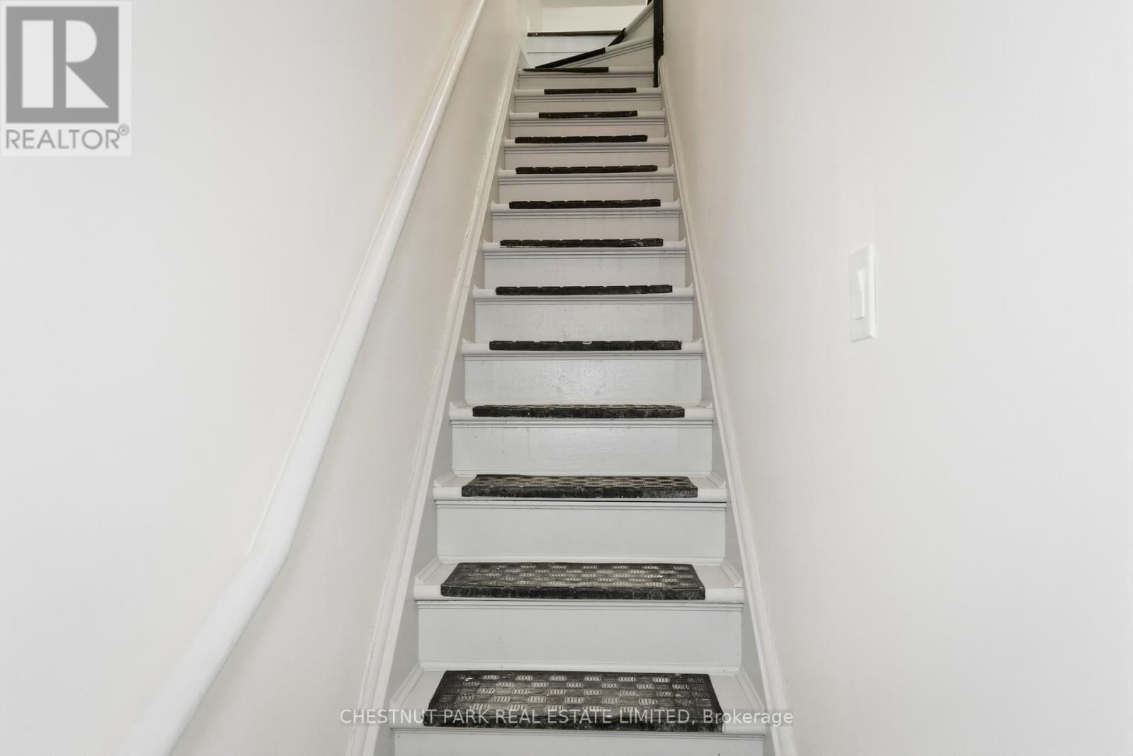 41 RONCESVALLES AVENUE Image 33