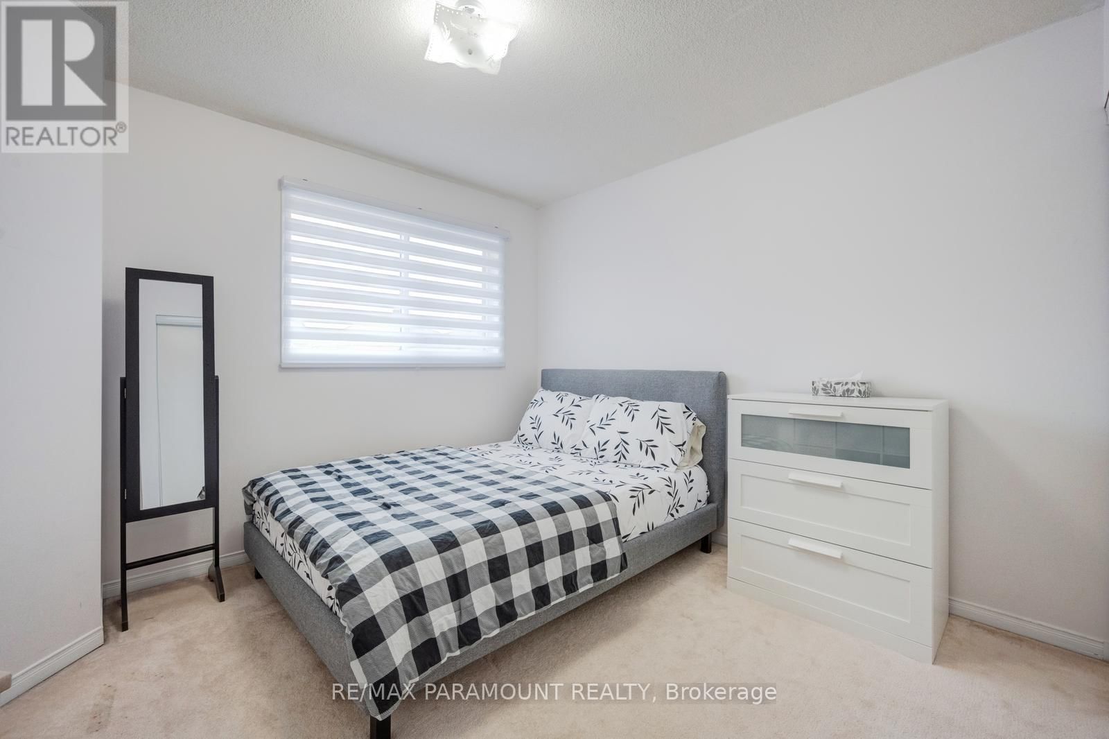 79 PORCHLIGHT ROAD Image 28