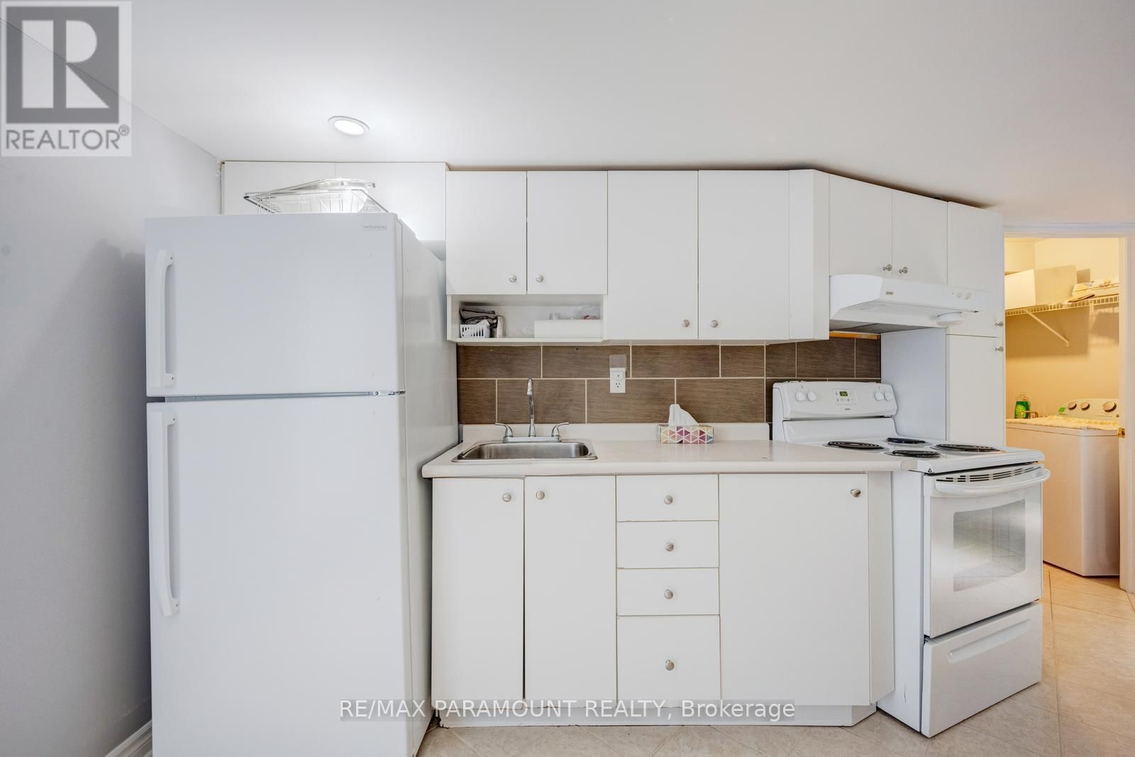 79 PORCHLIGHT ROAD Image 37