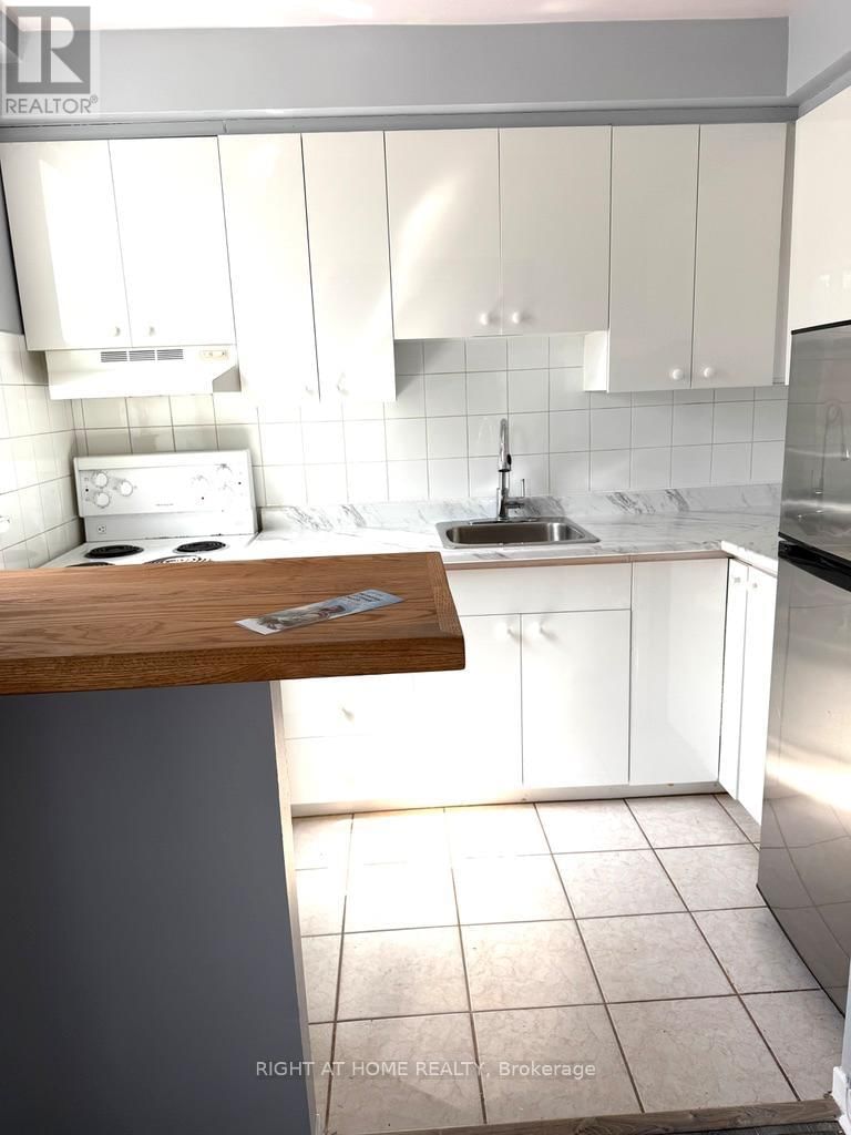 2 - 115 EIGHTH STREET Image 5