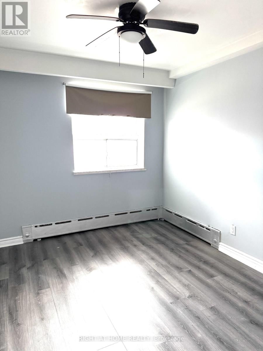 2 - 115 EIGHTH STREET Image 9