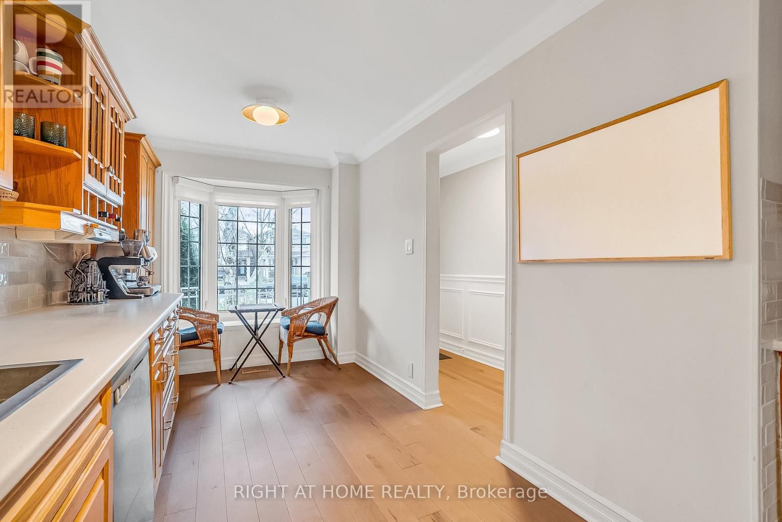 Upper - 1205 SHAGBARK CRESCENT Image 17