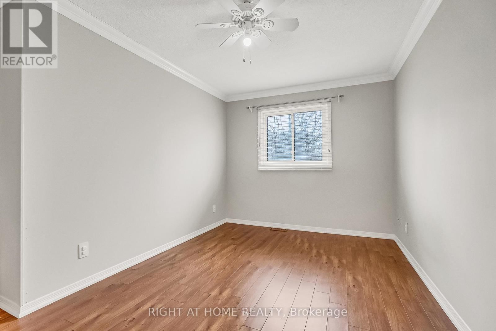 Upper - 1205 SHAGBARK CRESCENT Image 30