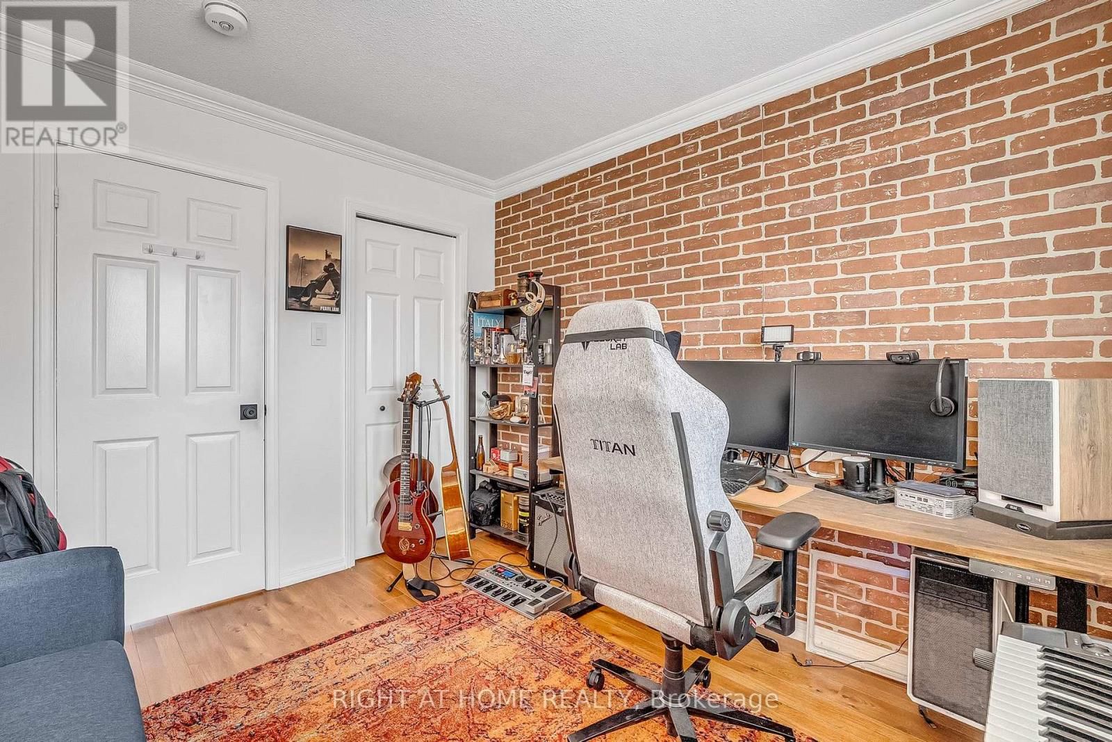 Upper - 1205 SHAGBARK CRESCENT Image 33