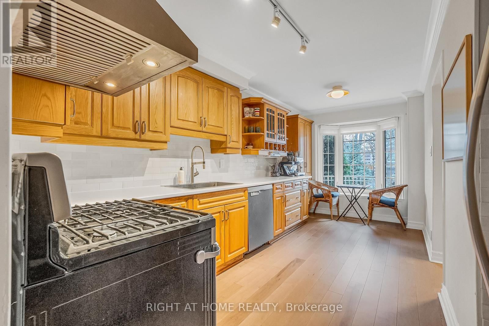 1205 SHAGBARK CRESCENT Image 14