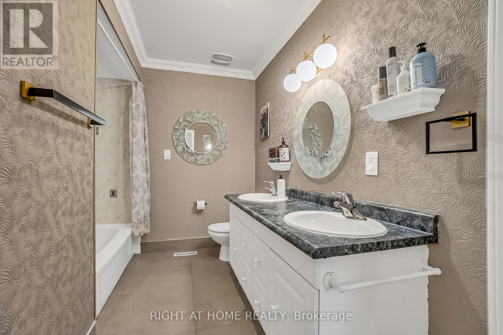 1205 SHAGBARK CRESCENT Image 33