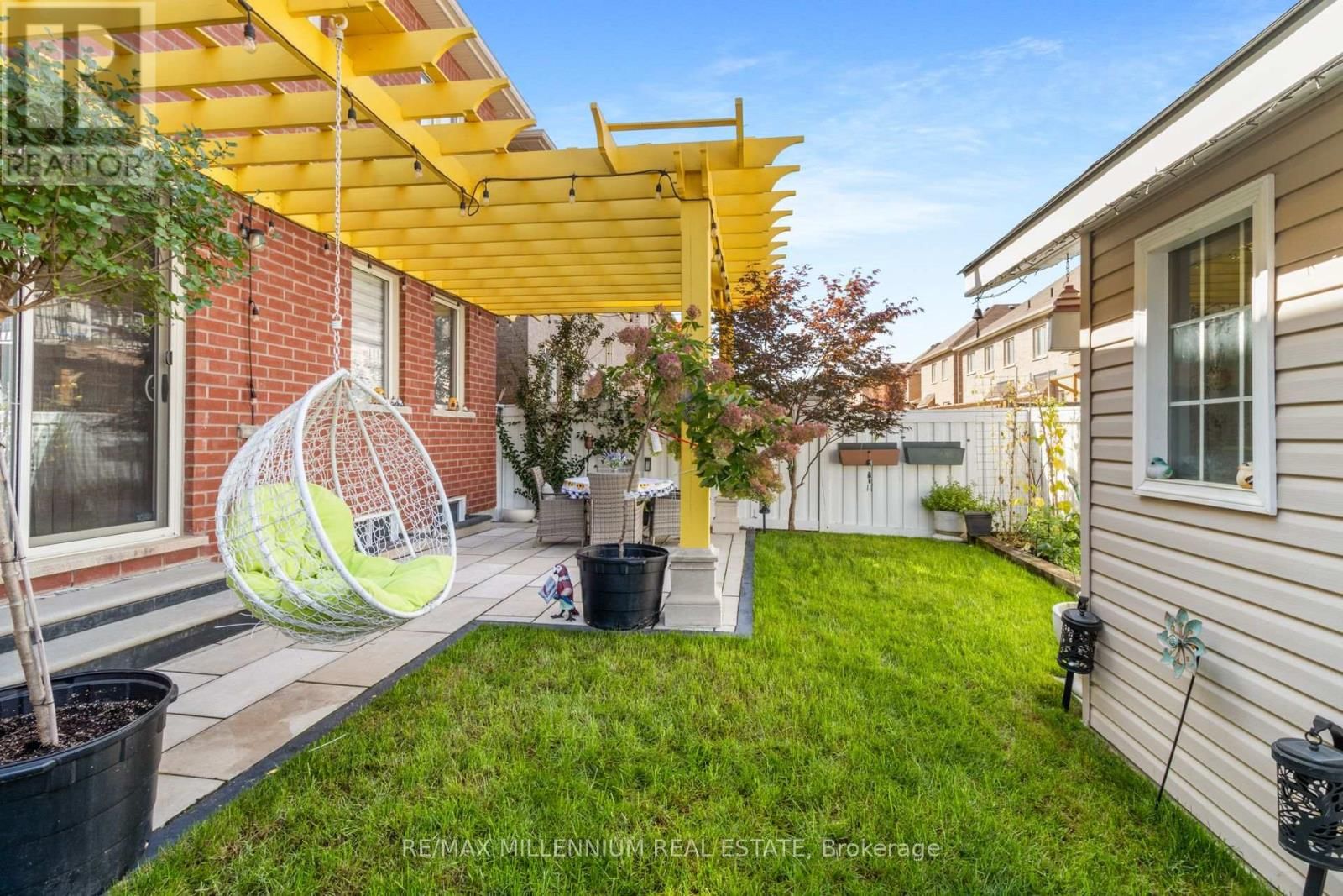 6 TRENTONIAN STREET Image 10