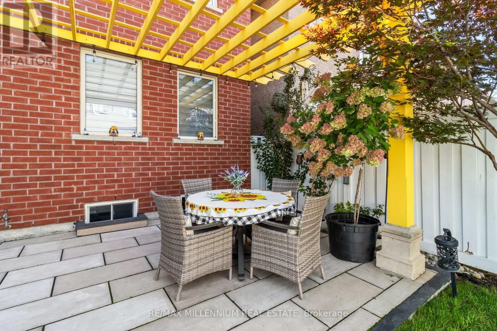 6 TRENTONIAN STREET Image 16