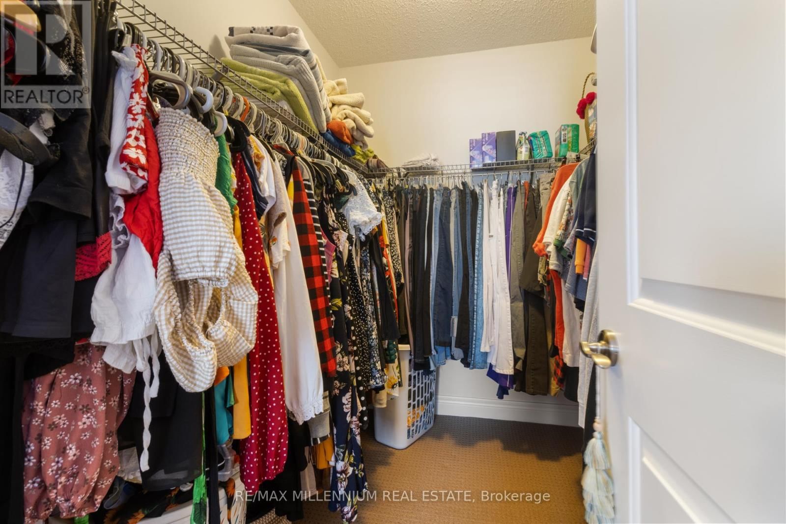 6 TRENTONIAN STREET Image 48