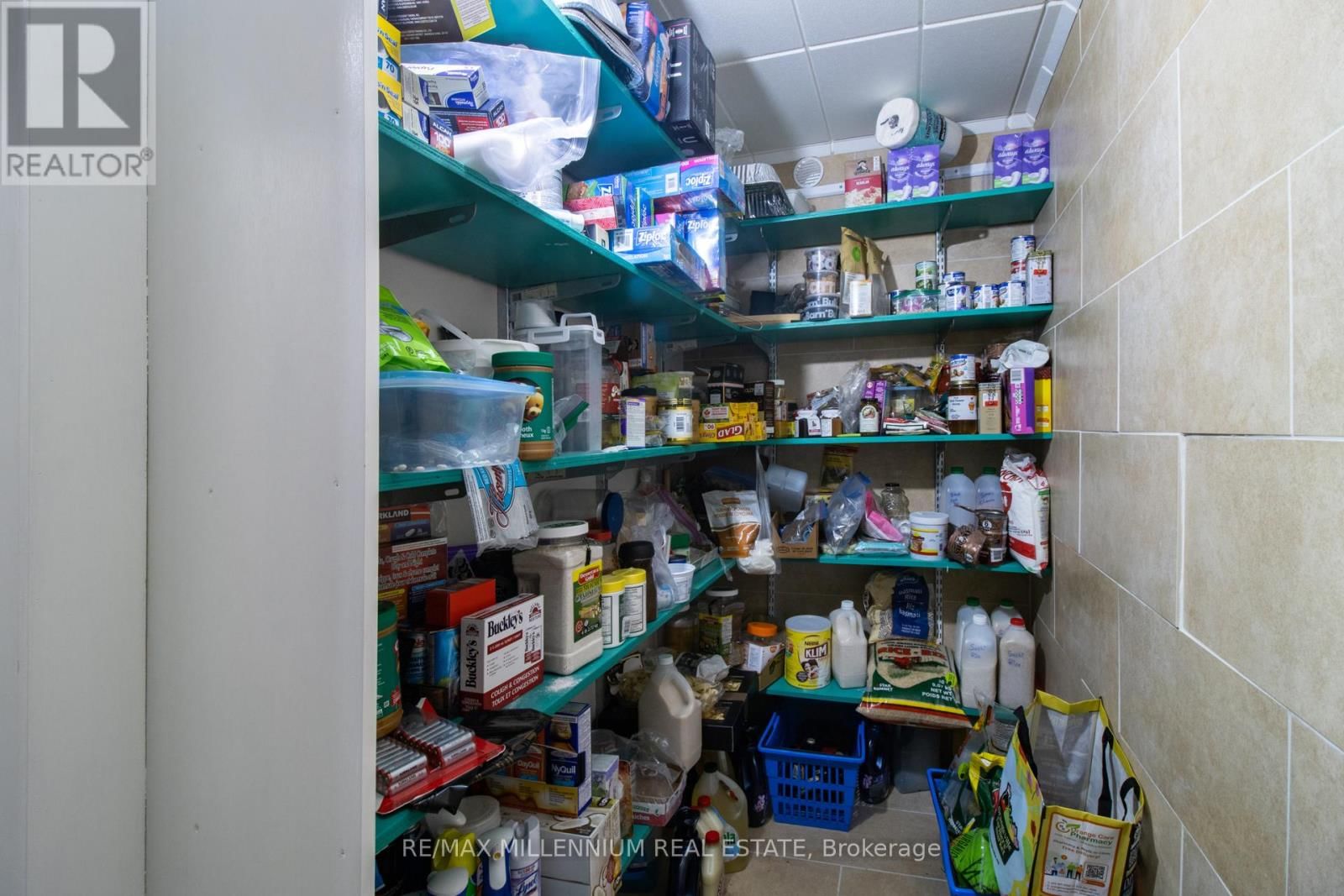 6 TRENTONIAN STREET Image 49