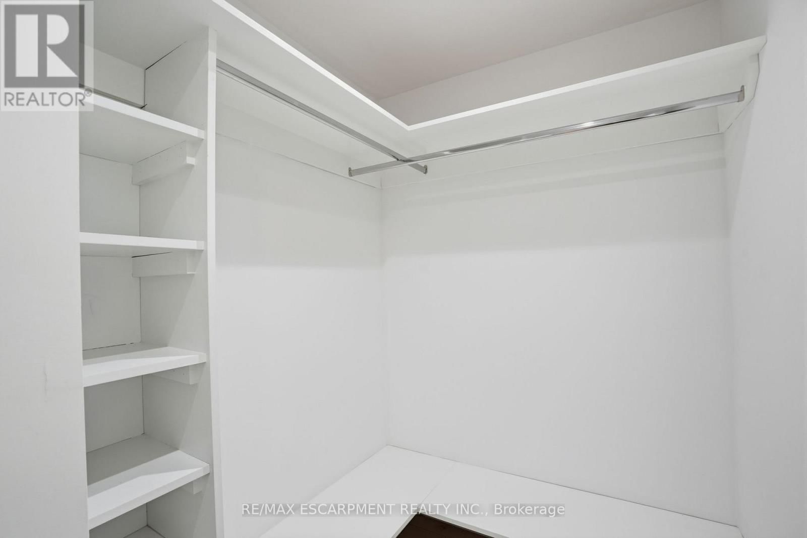 10A BENSON AVENUE Image 29