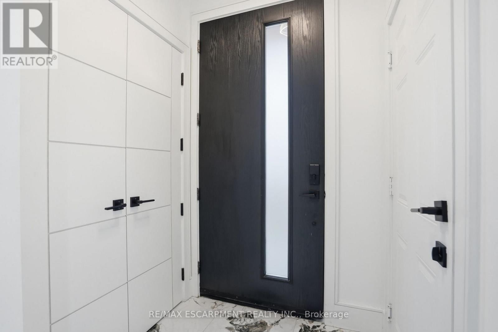 10A BENSON AVENUE Image 3