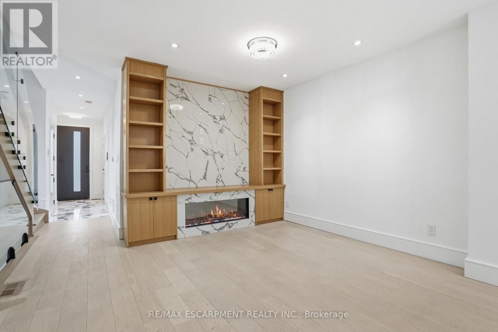 10A BENSON AVENUE Image 7