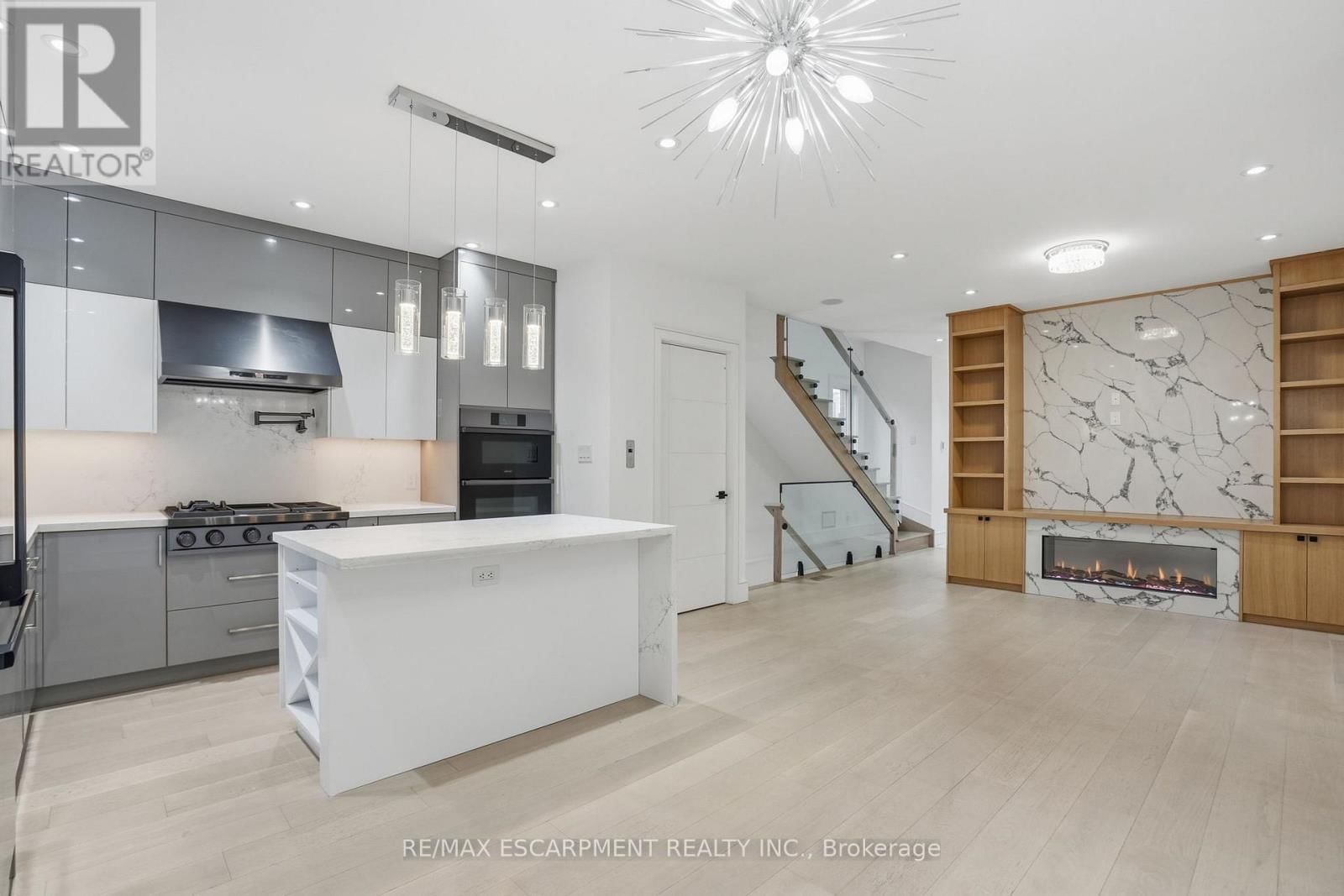 10A BENSON AVENUE Image 9