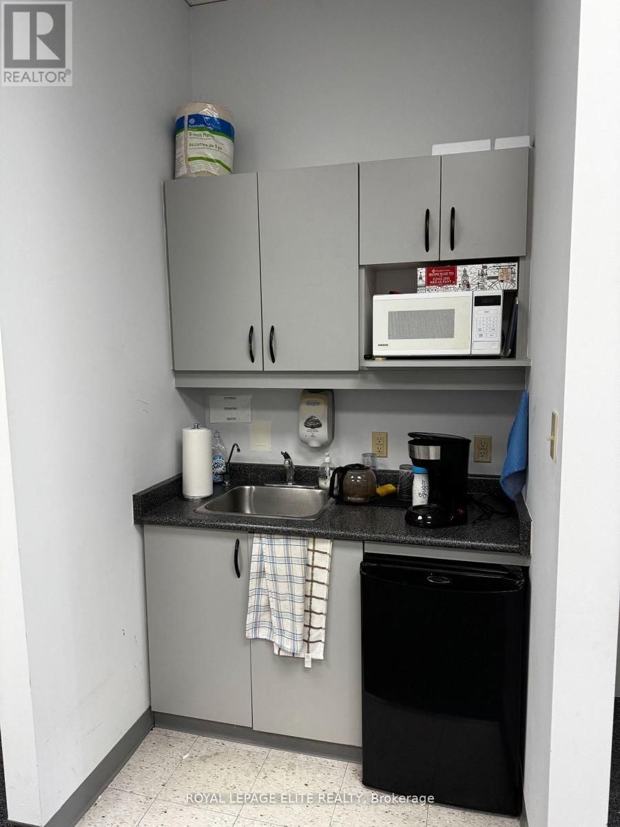 9 - 5160 EXPLORER DRIVE Image 16