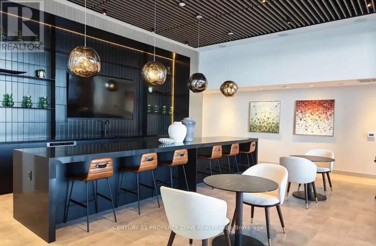 2107 - 15 SKYRIDGE DRIVE Image 6